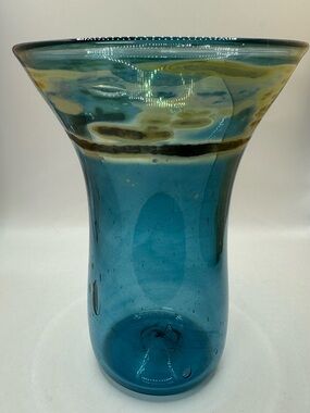 Art Glass Vase, David Traub, New Zealand, signed and marked 10/79.